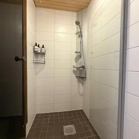 Rauhallinen Kaksio Omalla Saunalla Apartman