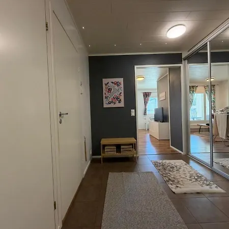 Rauhallinen Kaksio Omalla Saunalla *